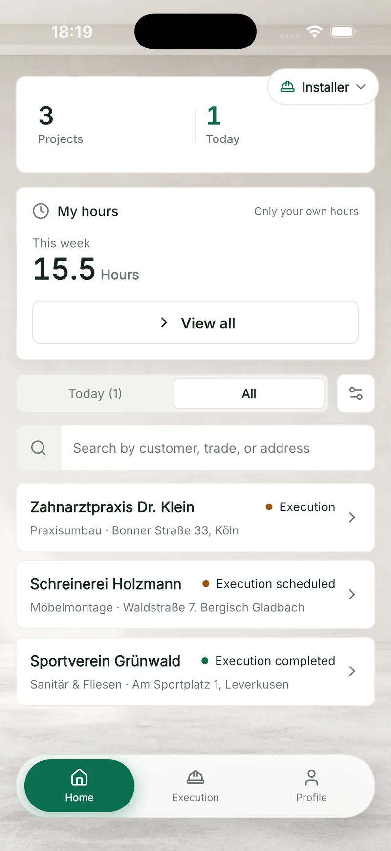 Installer dashboard in QuickQuote Flow with weekly hours and project list